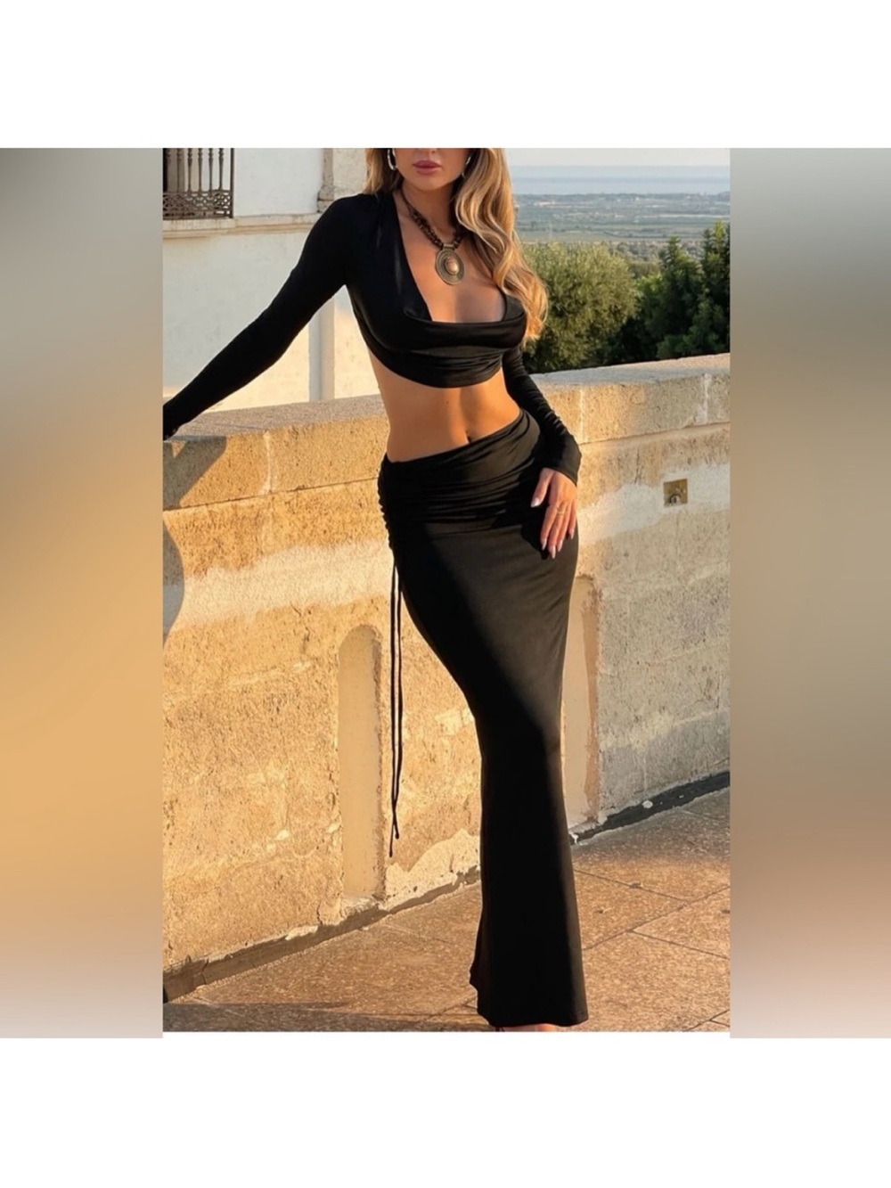 Outcast crop top long sleeve black size small